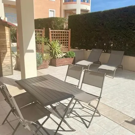 Apartment Appt 2 Pieces Port - Mega Terrasse + Garage Frejus